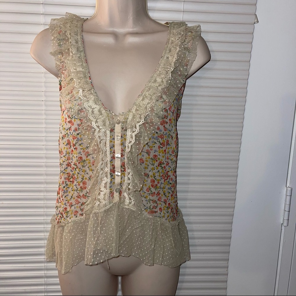 American Rags Floral & Lace Top